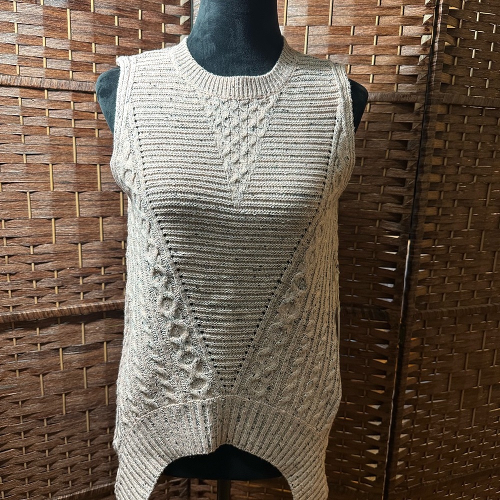 aeon LA - Blush Knit Pullover Vest